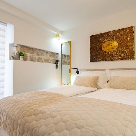 Luxury Lifestyle Rooms Split Exterior foto